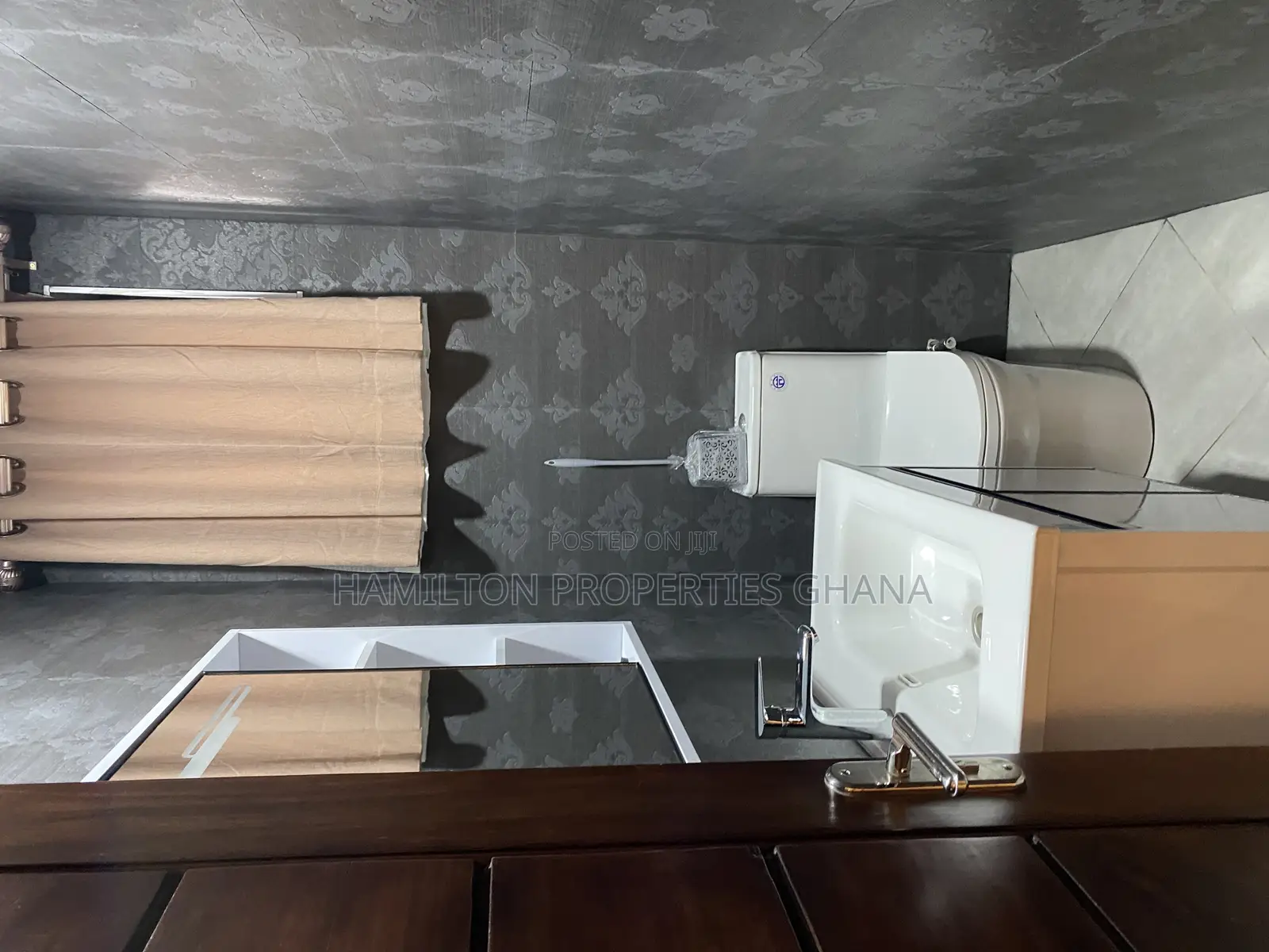 Furnished 3bdrm Apartment in Tse Addo, Tseaddo for rent