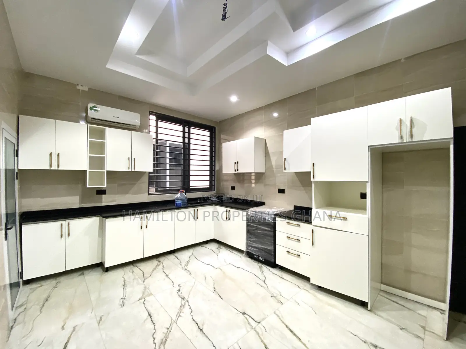 2bdrm Apartment in East Airport, Tseaddo for rent