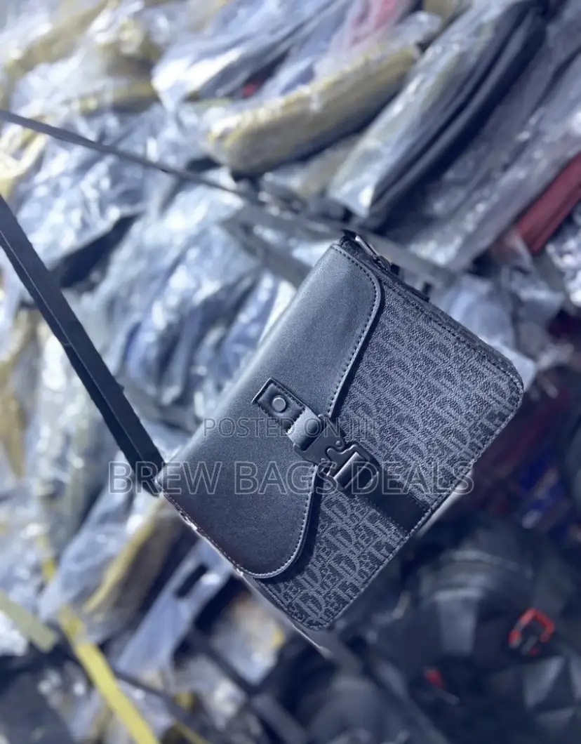 Pure Leather Dior Men Mini Side-Bag Very Durable.