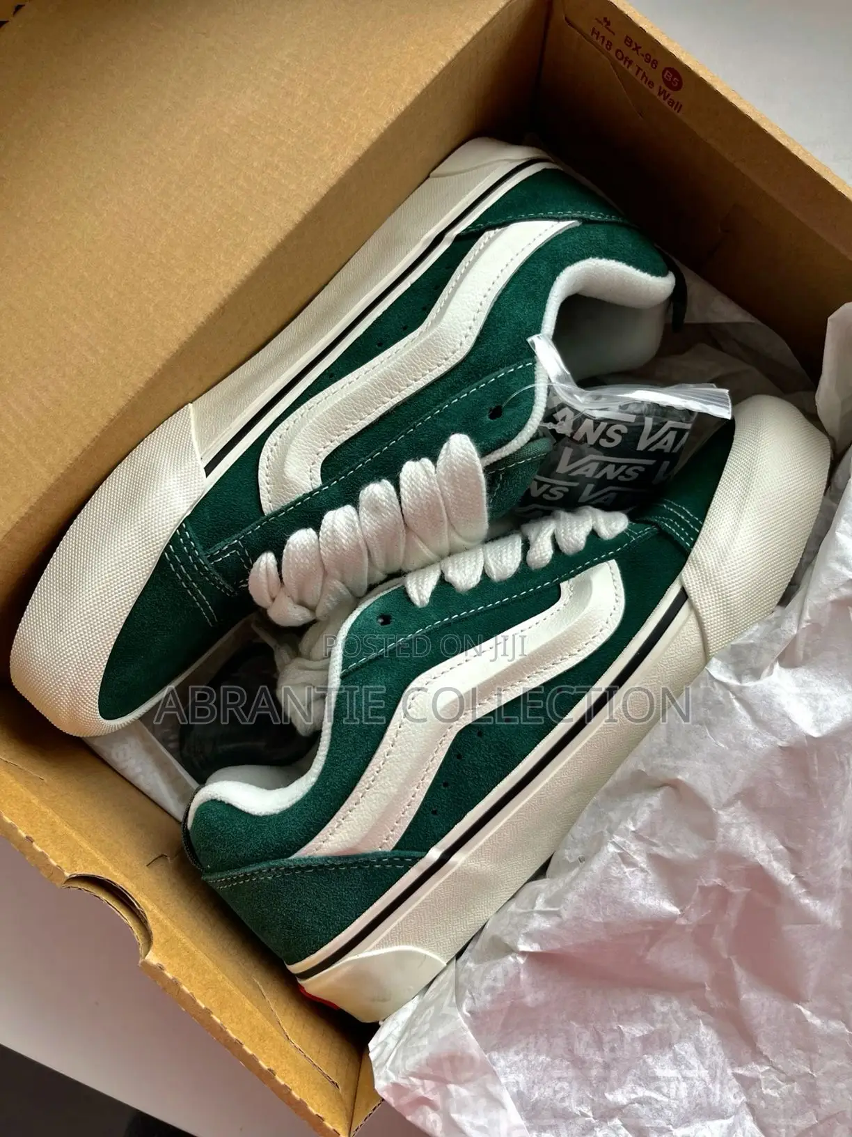 Available Knu Skool Vans Green/White