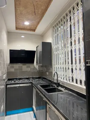 6bdrm Mansion in George Property, Accra Metropolitan for rent