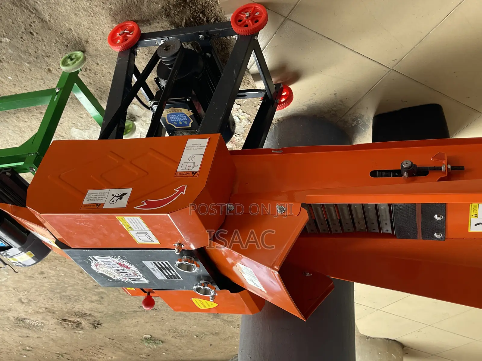 Chaff Cutter With Conveyor Sheet
