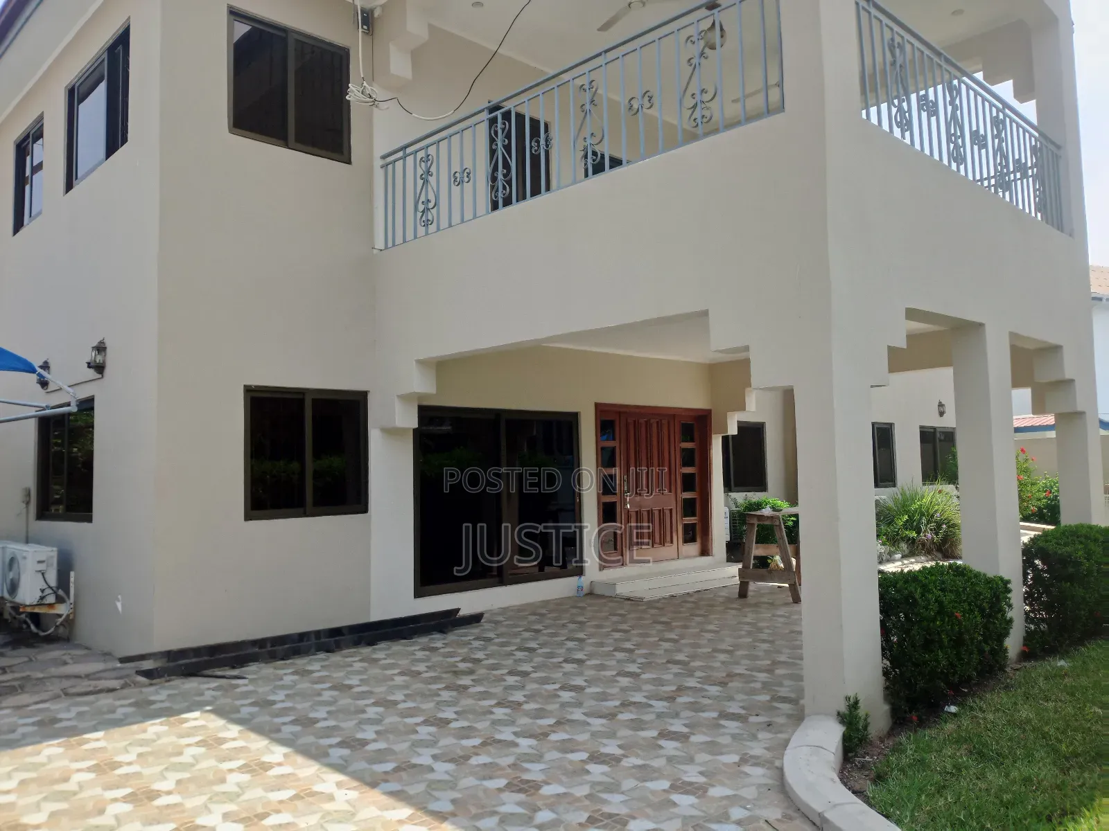 5bdrm Mansion in Cantonments for sale