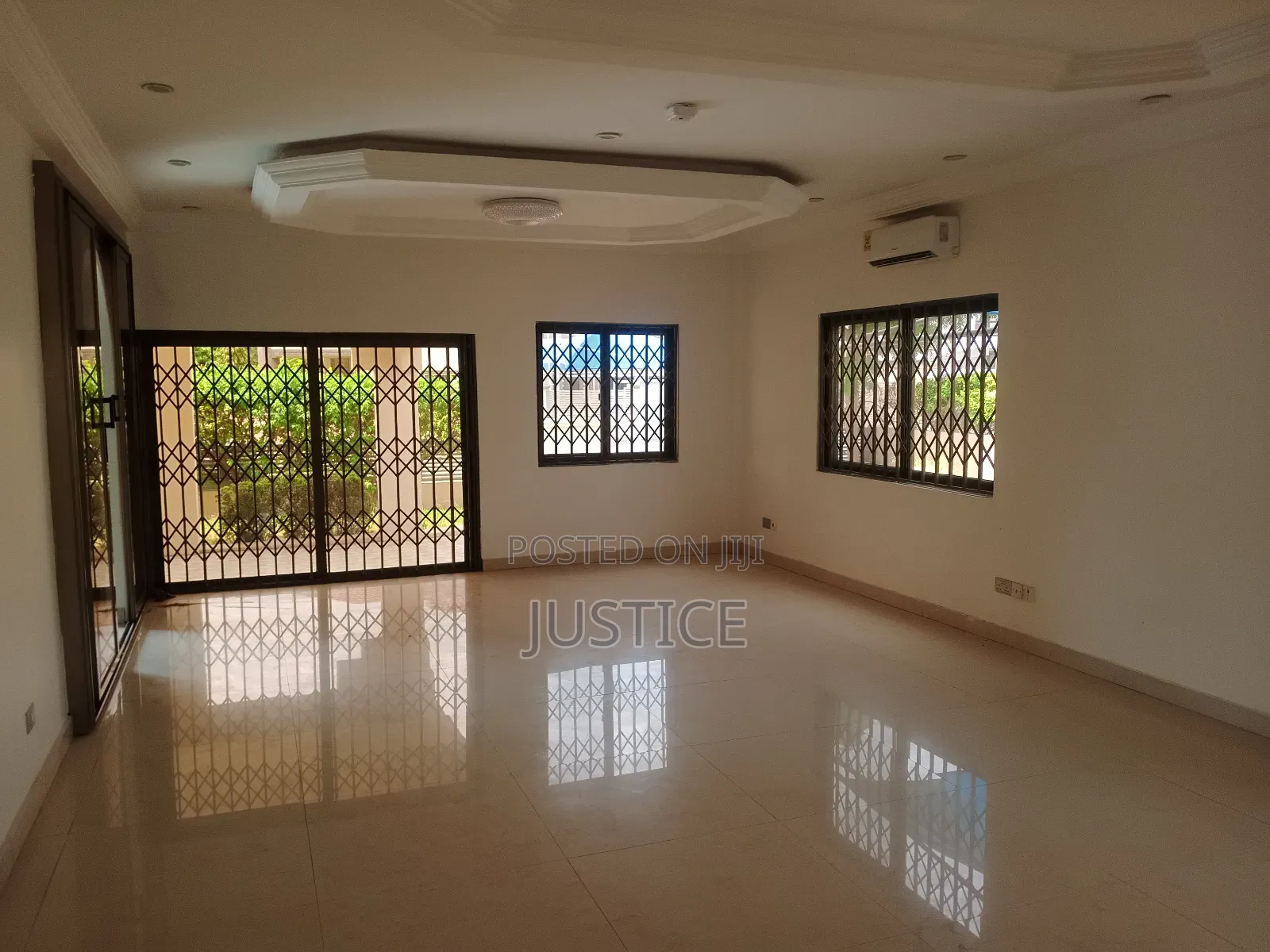 5bdrm Mansion in Cantonments for sale
