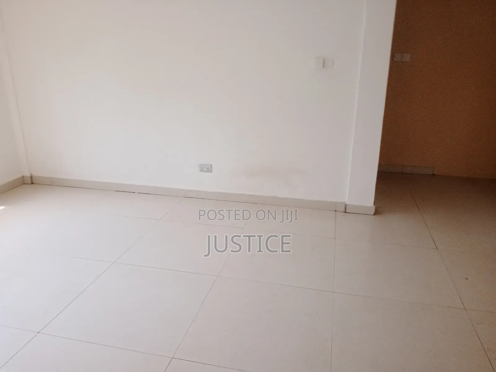 5bdrm Mansion in Cantonments for sale