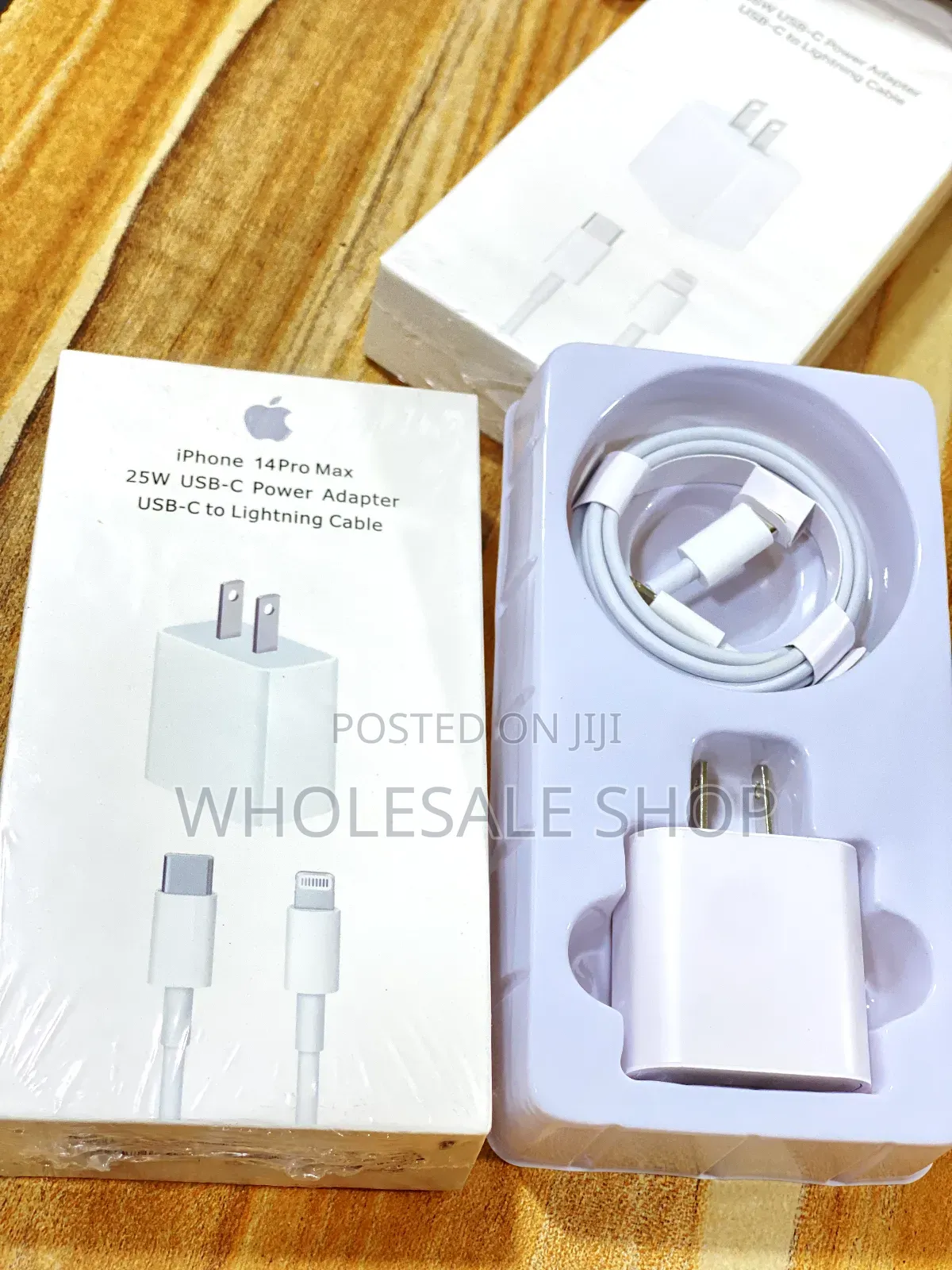 Apple 3 Pins Adapter