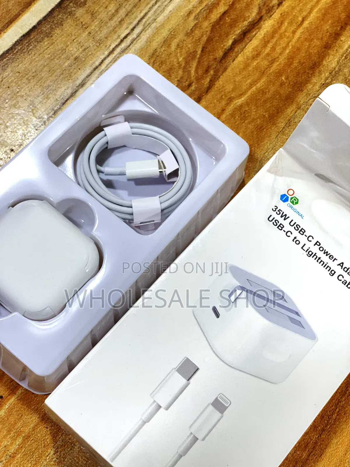 Apple 3 Pins Adapter