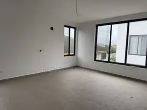 3bdrm Townhouse / Terrace in Green, East Legon for rent