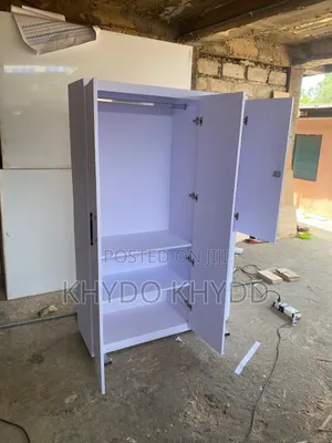 Neat 3 Doors Wardrobe