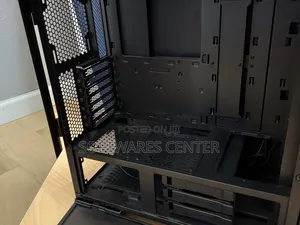 Lancool Ii Chassis In Box (2 Months Used)