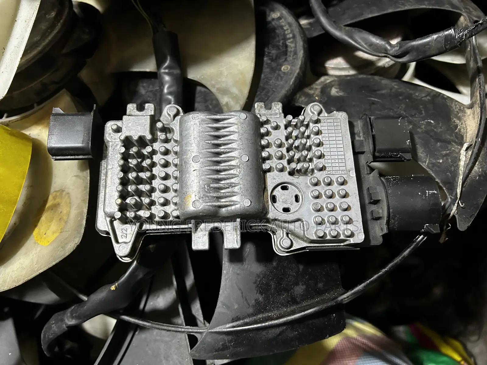Ford Explorer Fan Resistance/Regulator
