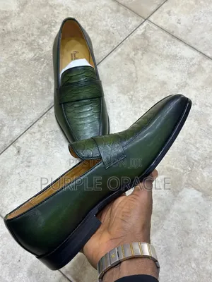 Chisel-Toe Loafer for Men