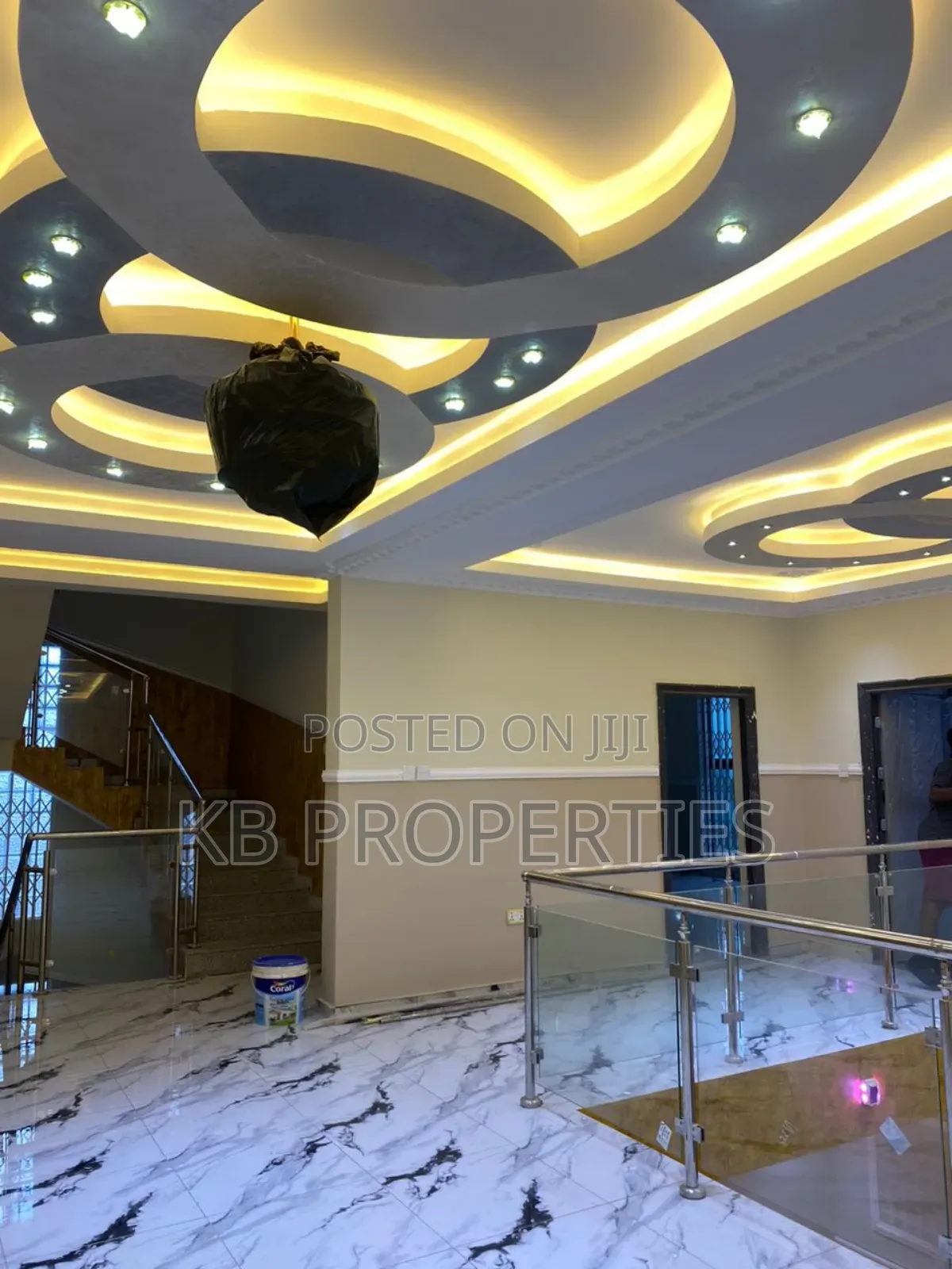 5bdrm House in Kb Properties, Spintex for rent