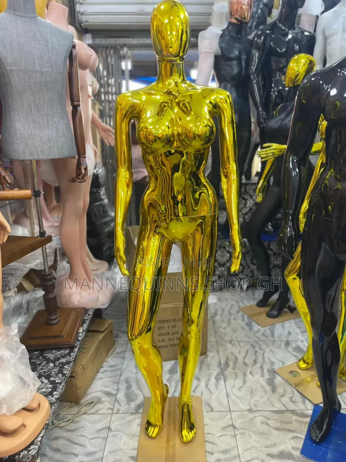 Female And Men Gold/Black Mannequin Available