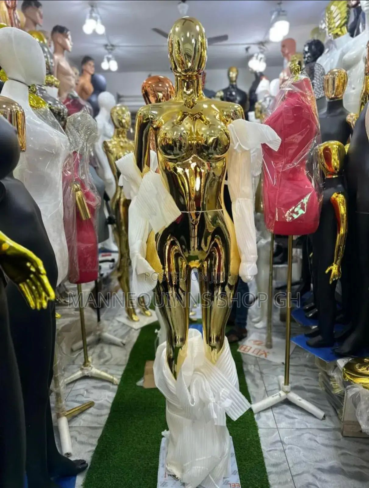 Female And Men Gold/Black Mannequin Available