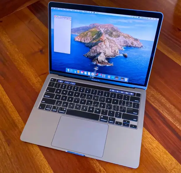 Laptop Apple MacBook Pro 2020 32GB Intel Core I7 SSD 512GB for