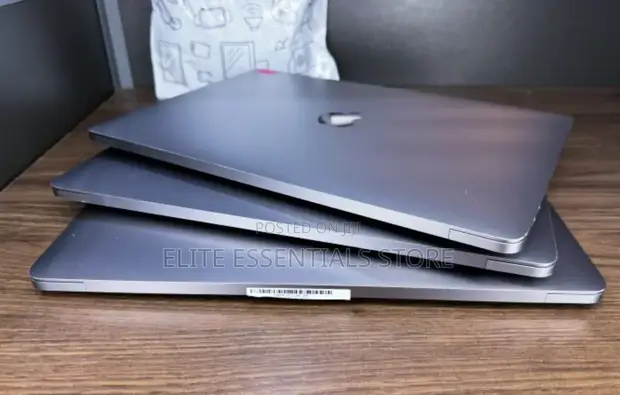Laptop Apple MacBook Pro 2020 32GB Intel Core I7 SSD 512GB - Elite