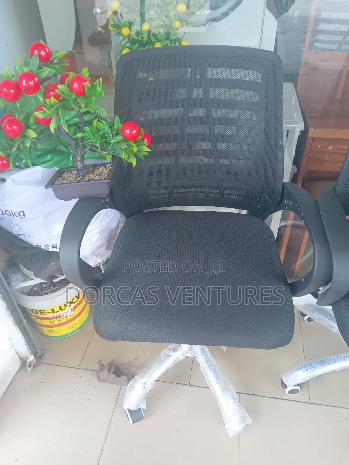 Locale Chair