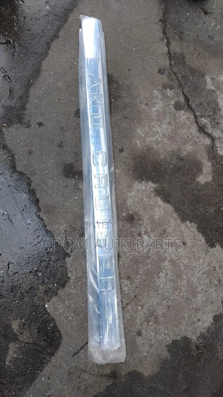 Toyota Land Cruiser Boot Spoiler Chrome
