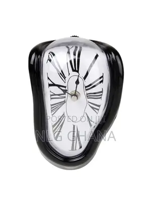 Special-Shaped Melting Decorative Clock Roman. Tvx12471