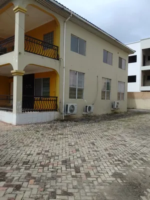 5bdrm House in East Legon, A&C Mall Area for rent
