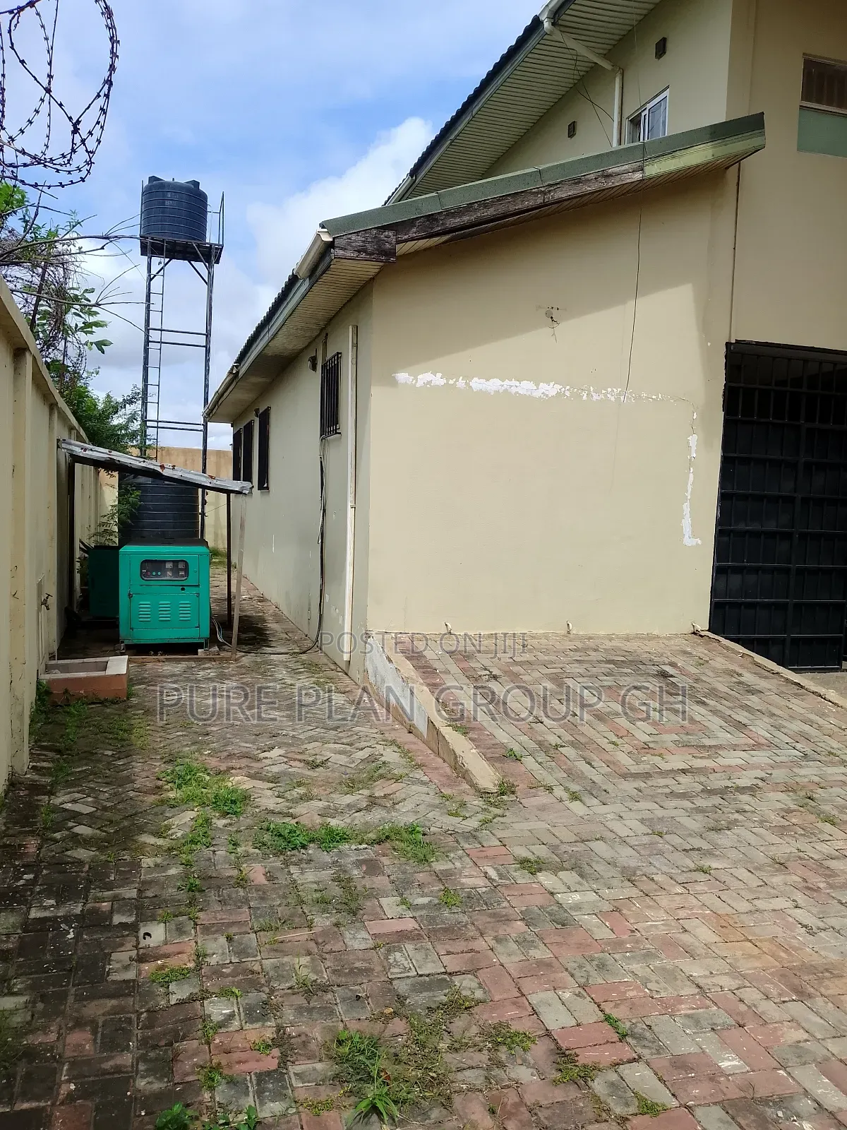 5bdrm House in East Legon, A&C Mall Area for rent
