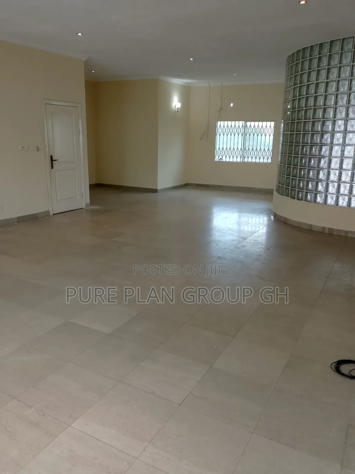 5bdrm House in East Legon, A&C Mall Area for rent
