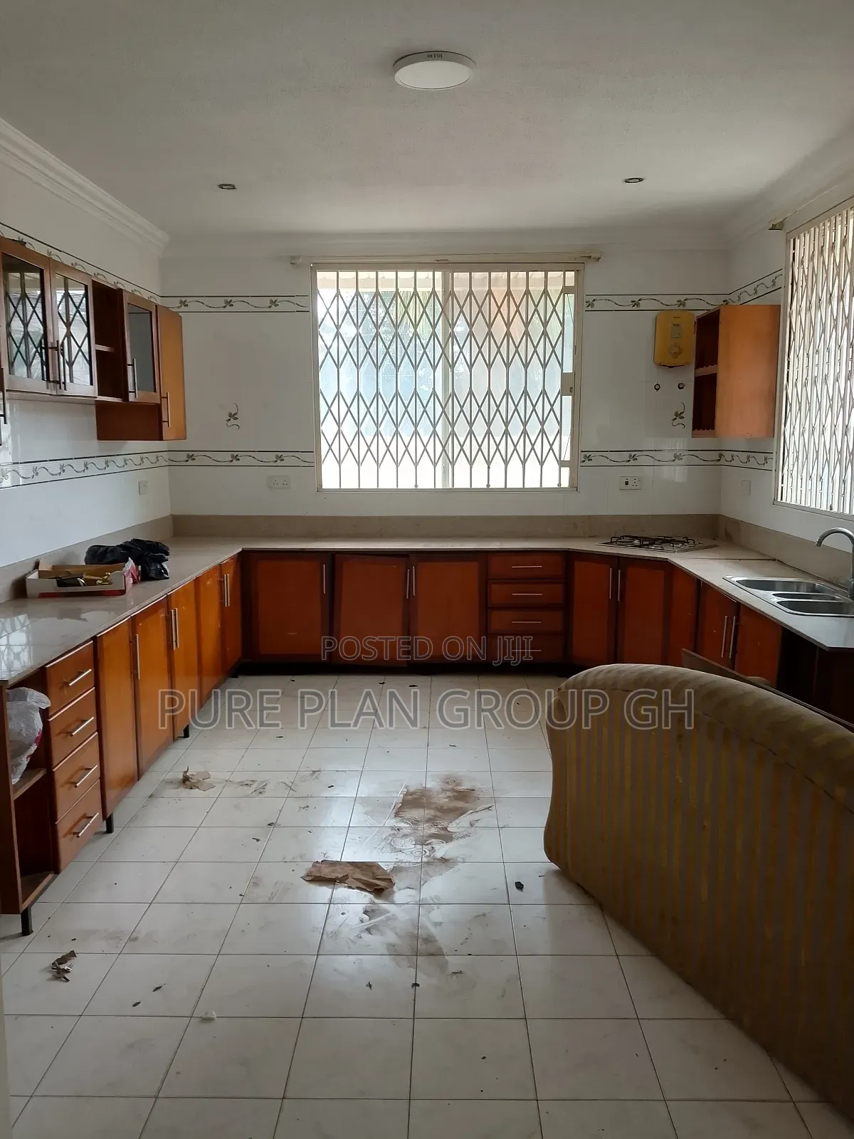 5bdrm House in East Legon, A&C Mall Area for rent