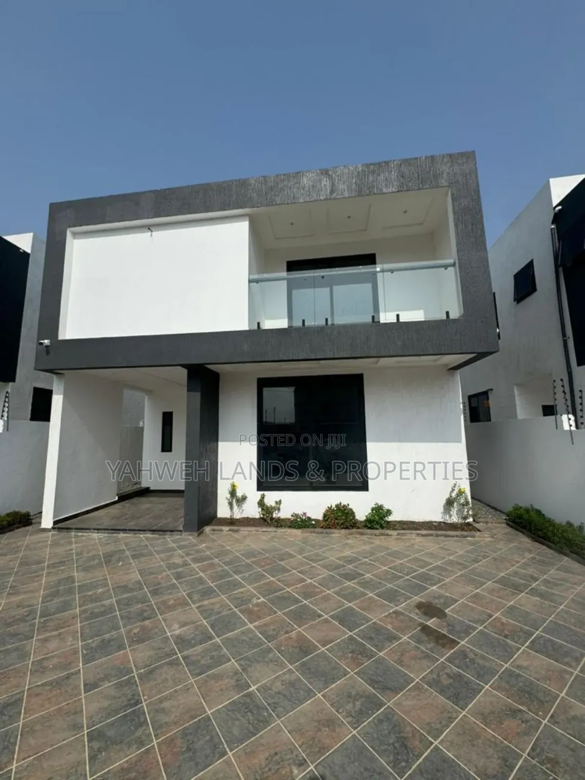 4bdrm House in Airport Residential Area for sale