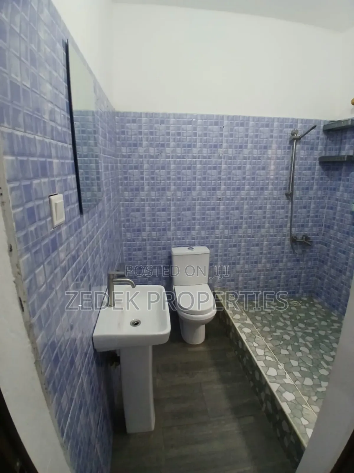 3bdrm House in Kwabenya, Ashomang Estate for rent