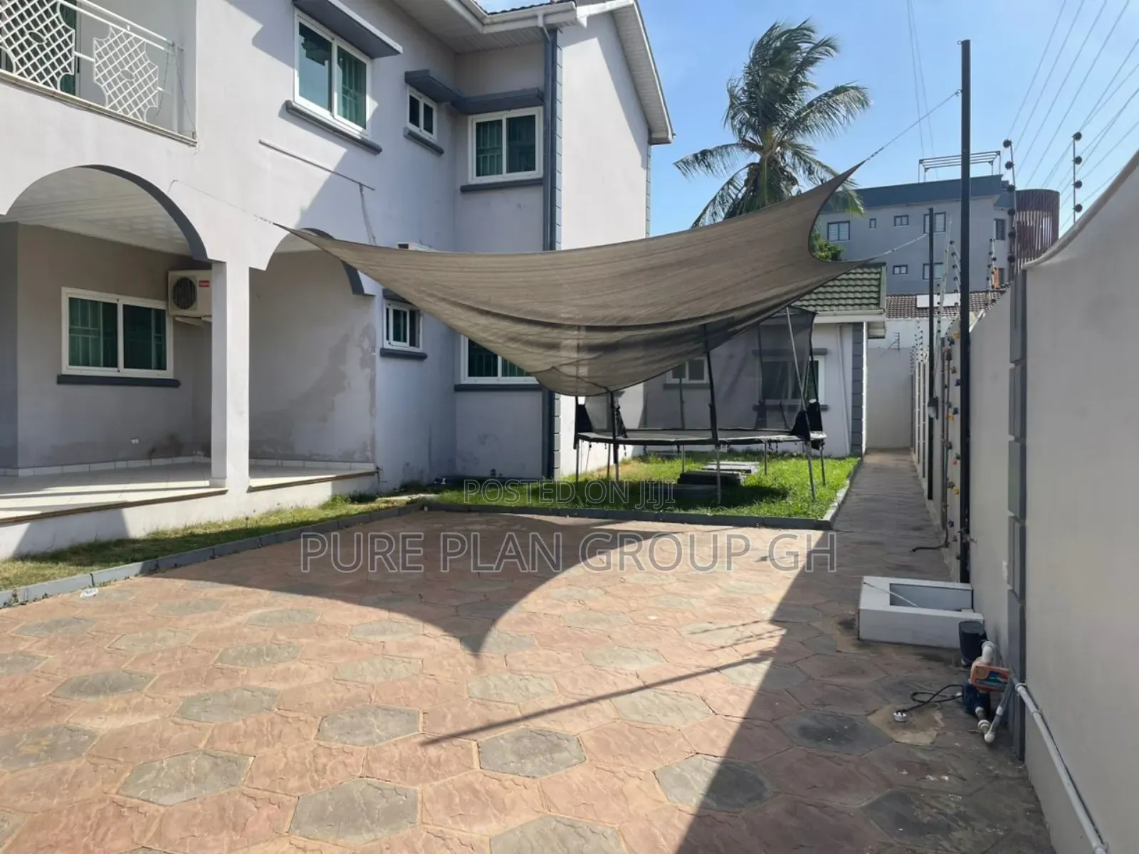 6bdrm House in East Legon, A&C Mall Area for rent
