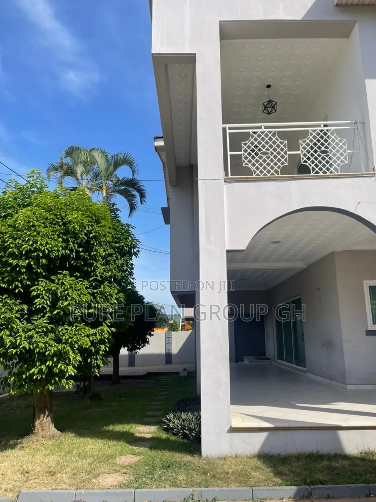 6bdrm House in East Legon, A&C Mall Area for rent