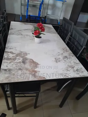Khartoum Dining Set