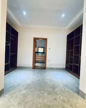 4bdrm House in East Legon for sale