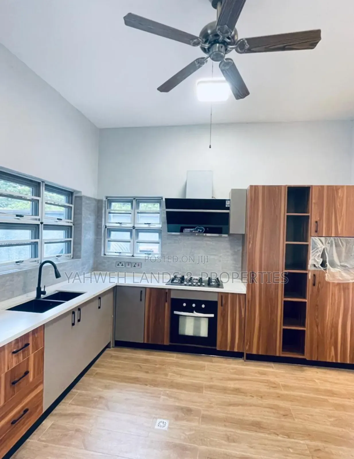 4bdrm House in East Legon for sale