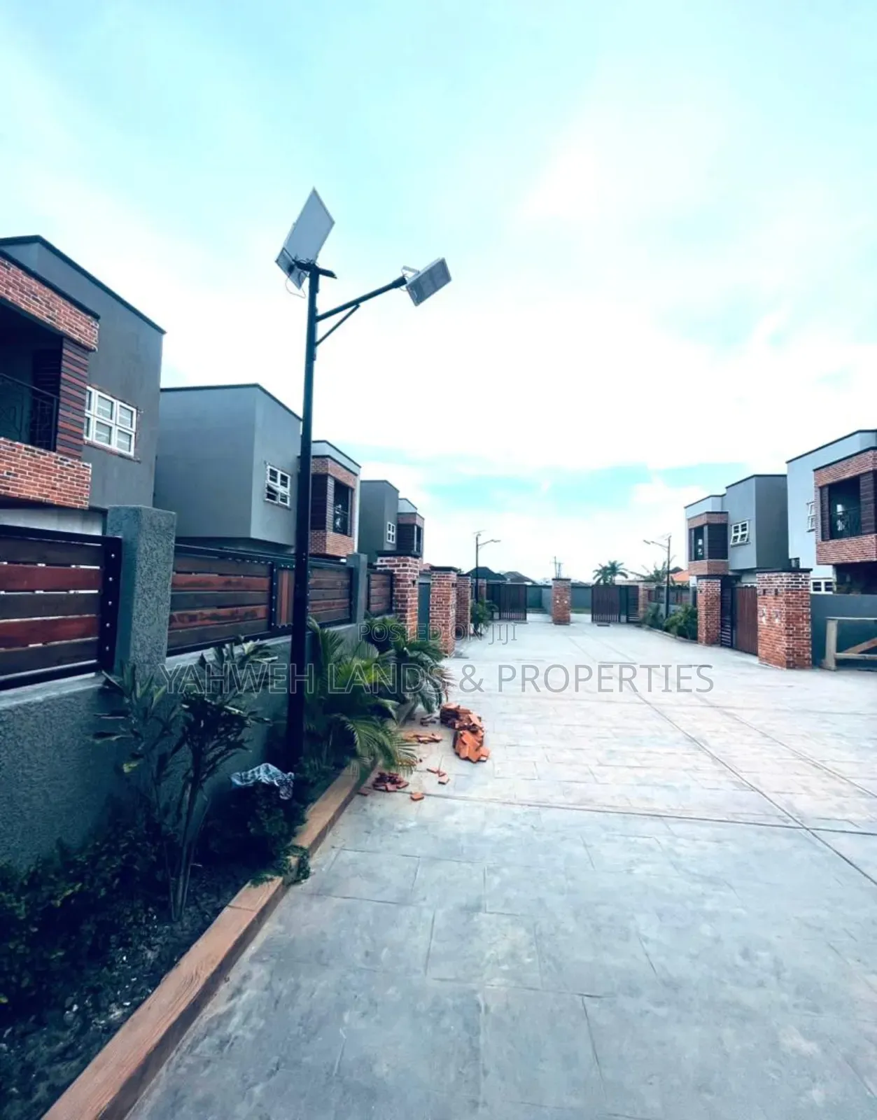 4bdrm House in East Legon for sale