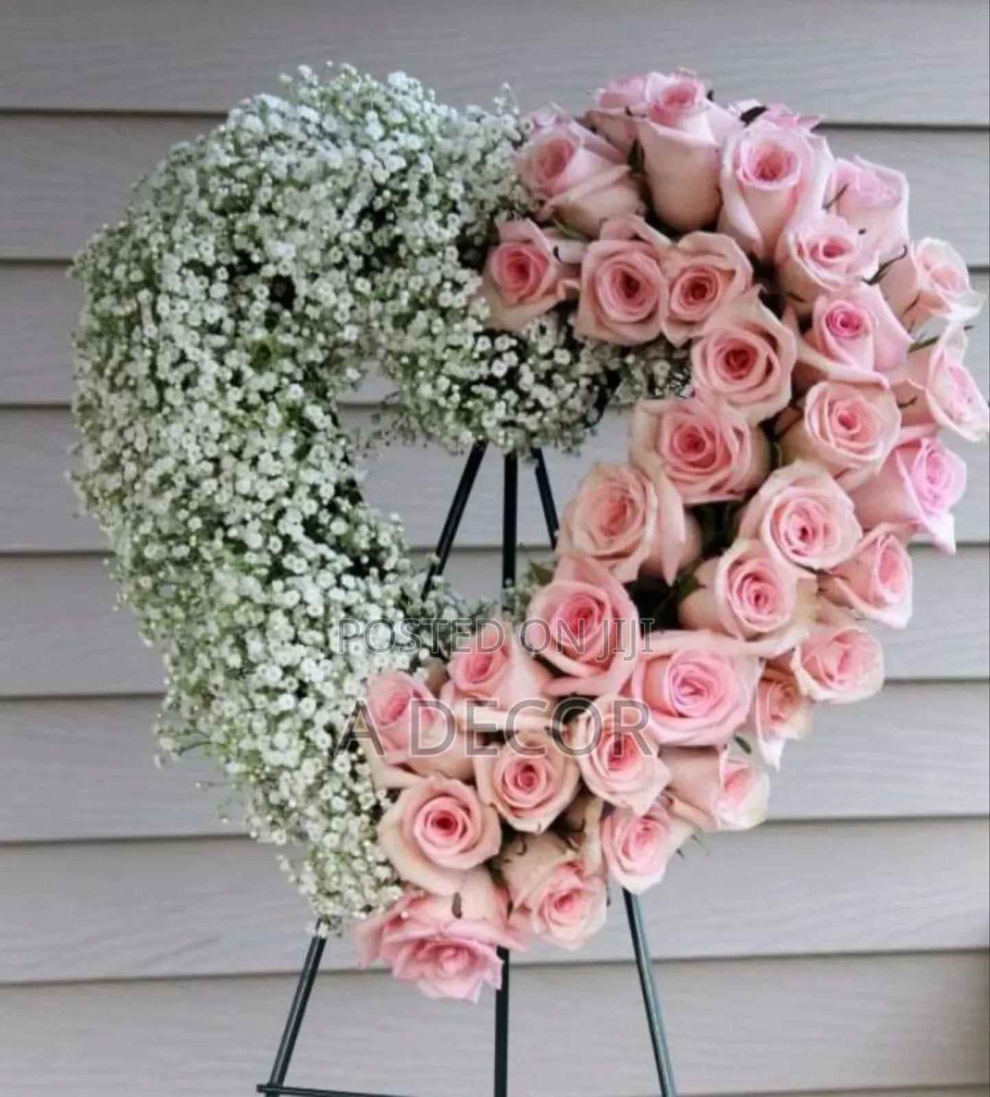 Classic and Beautiful Funeral Wreath for Sale