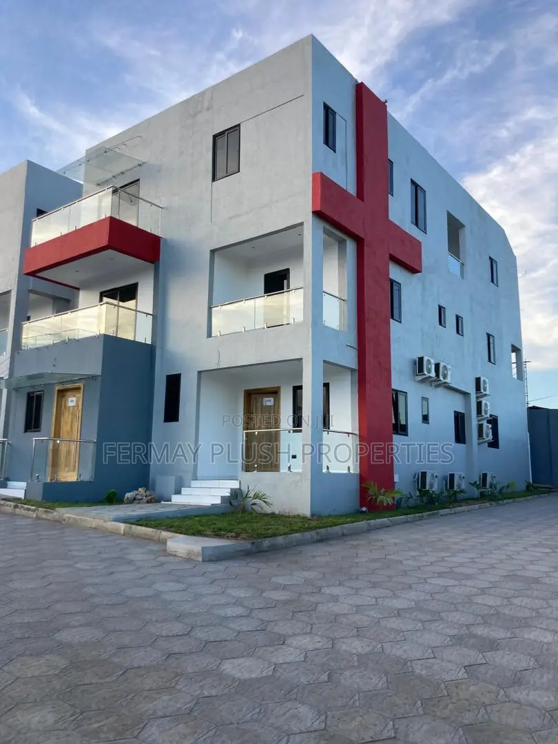Furnished 2bdrm Apartment in Dzorwulu Apartments, Accra Metropolitan