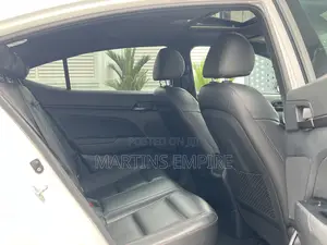 Hyundai Elantra Sport 2018 White