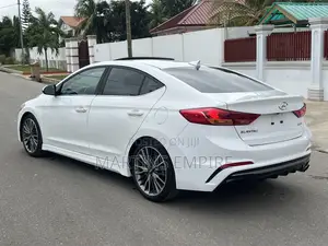 Hyundai Elantra Sport 2018 White