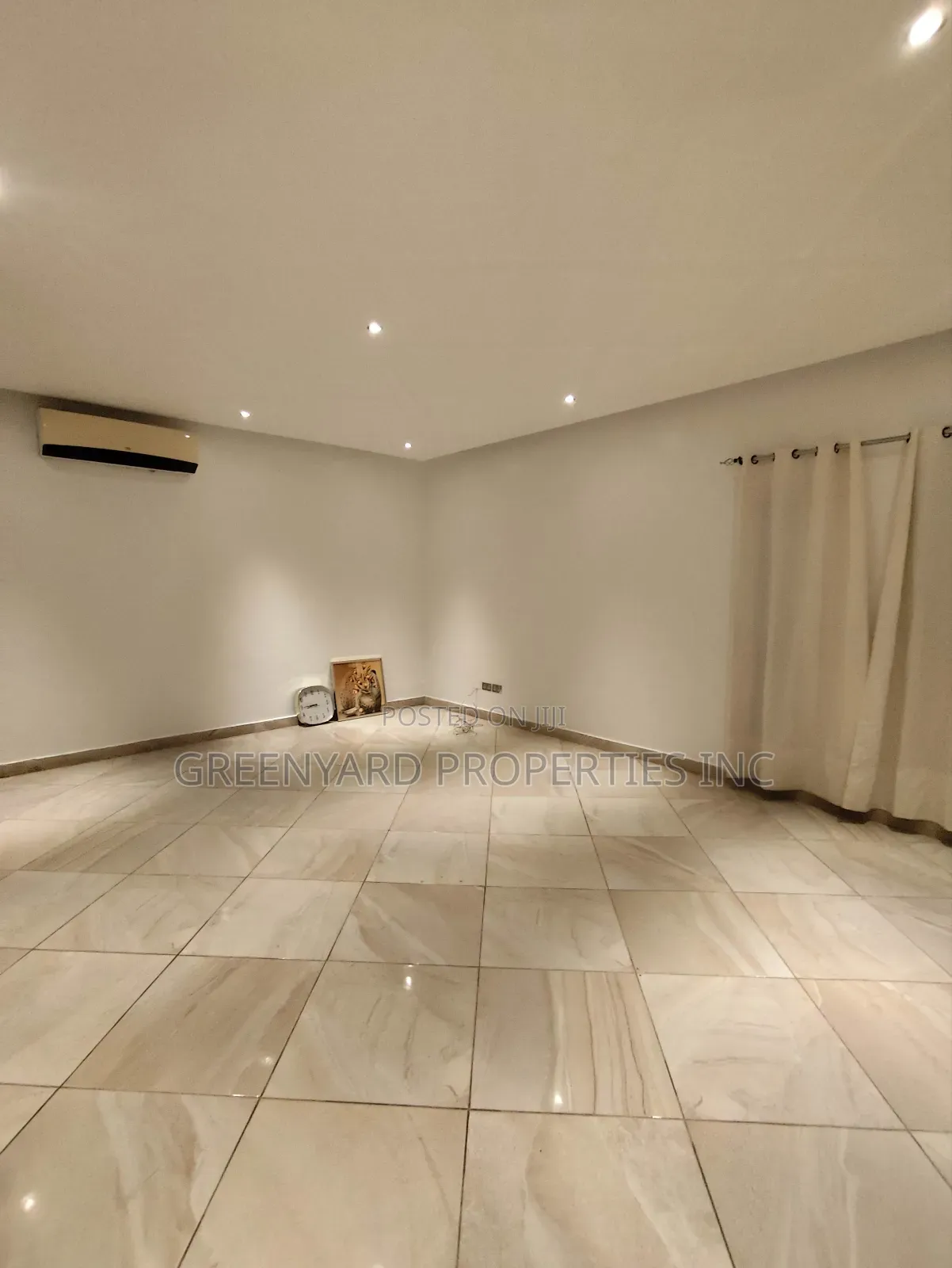 2bdrm Apartment in Trasacco, Adjiriganor for rent
