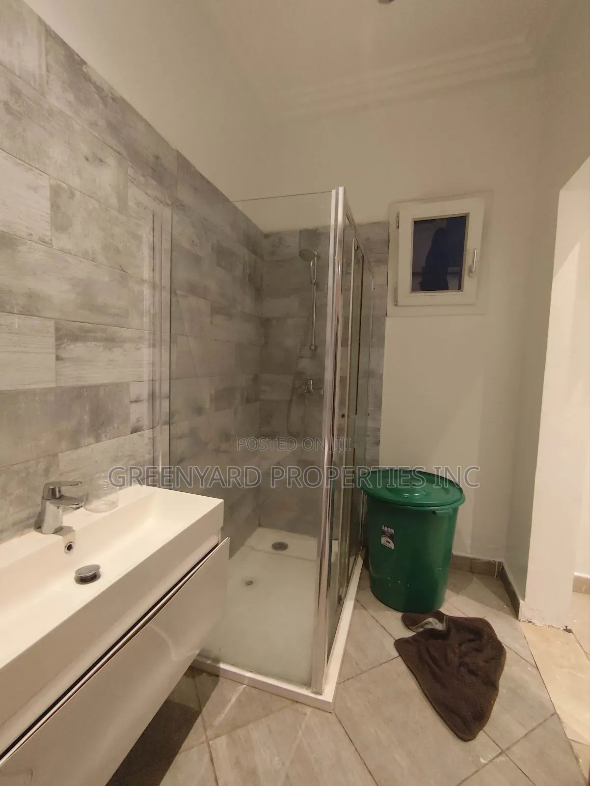 2bdrm Apartment in Trasacco, Adjiriganor for rent