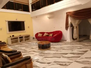 7bdrm Mansion in Jb Best Properties, Tema Metropolitan for sale