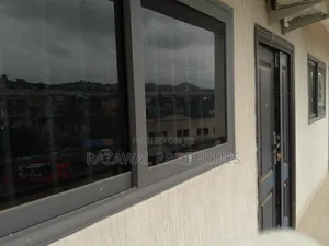 Fully Furnished 1 Bedroom Apt