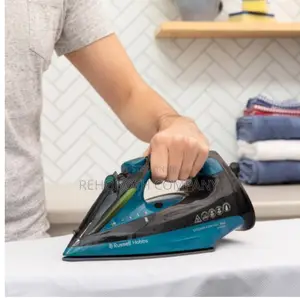 Russell Hobbs Control Power Pro Steam Iron