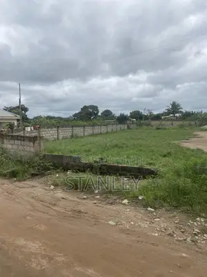 Roadside Open Space With Structure For Rent
