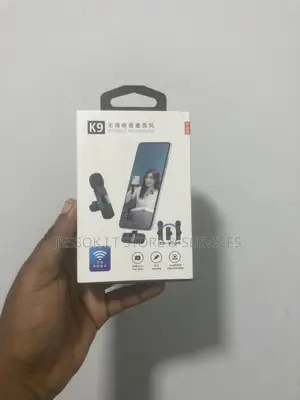Wireless Microphone for iPhones and Type C Phones.