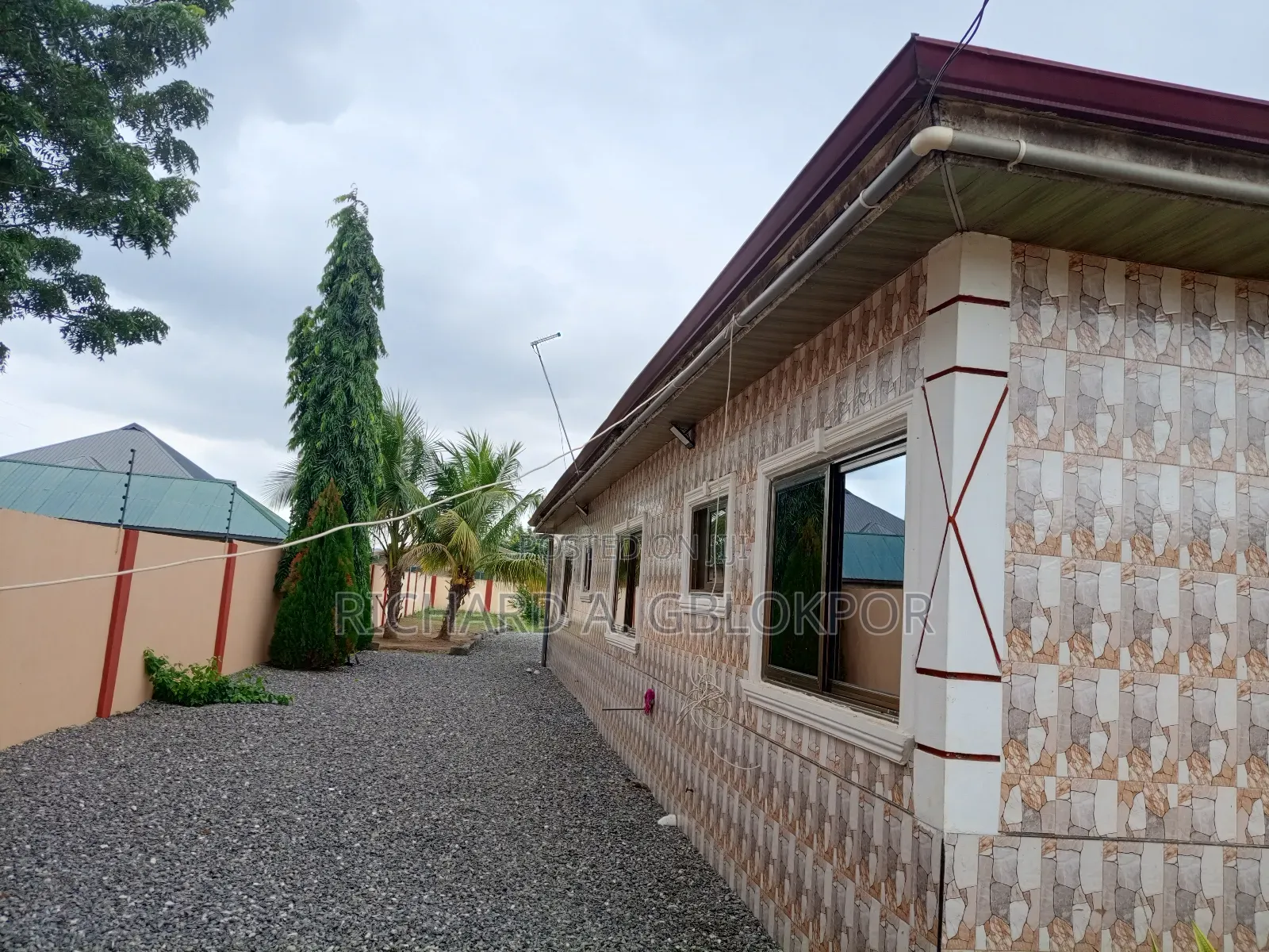 Furnished 5bdrm House in Afienya for sale