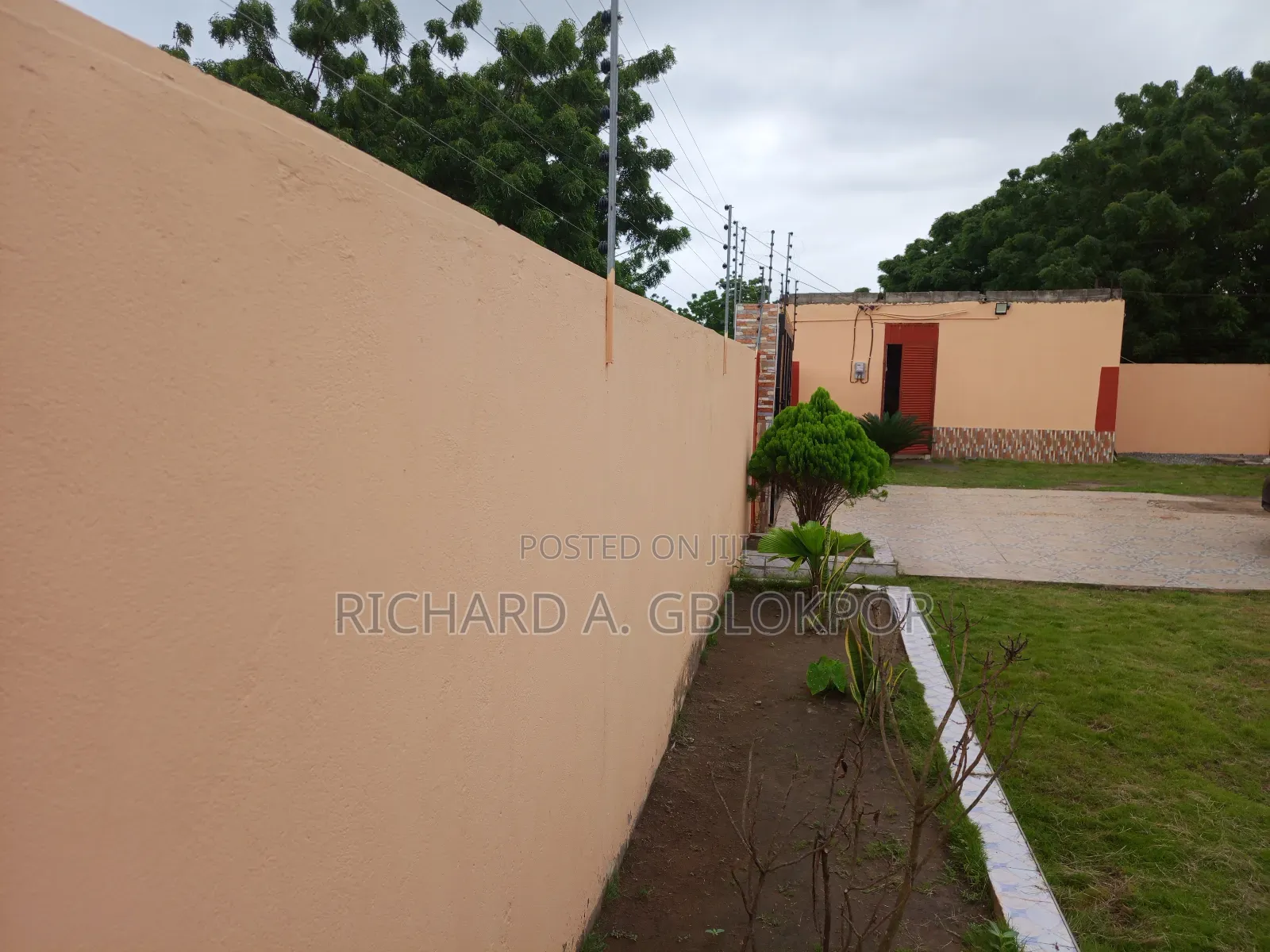 Furnished 5bdrm House in Afienya for sale