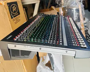 Yamaha Mgp32x 32 - Channels Live Mixer